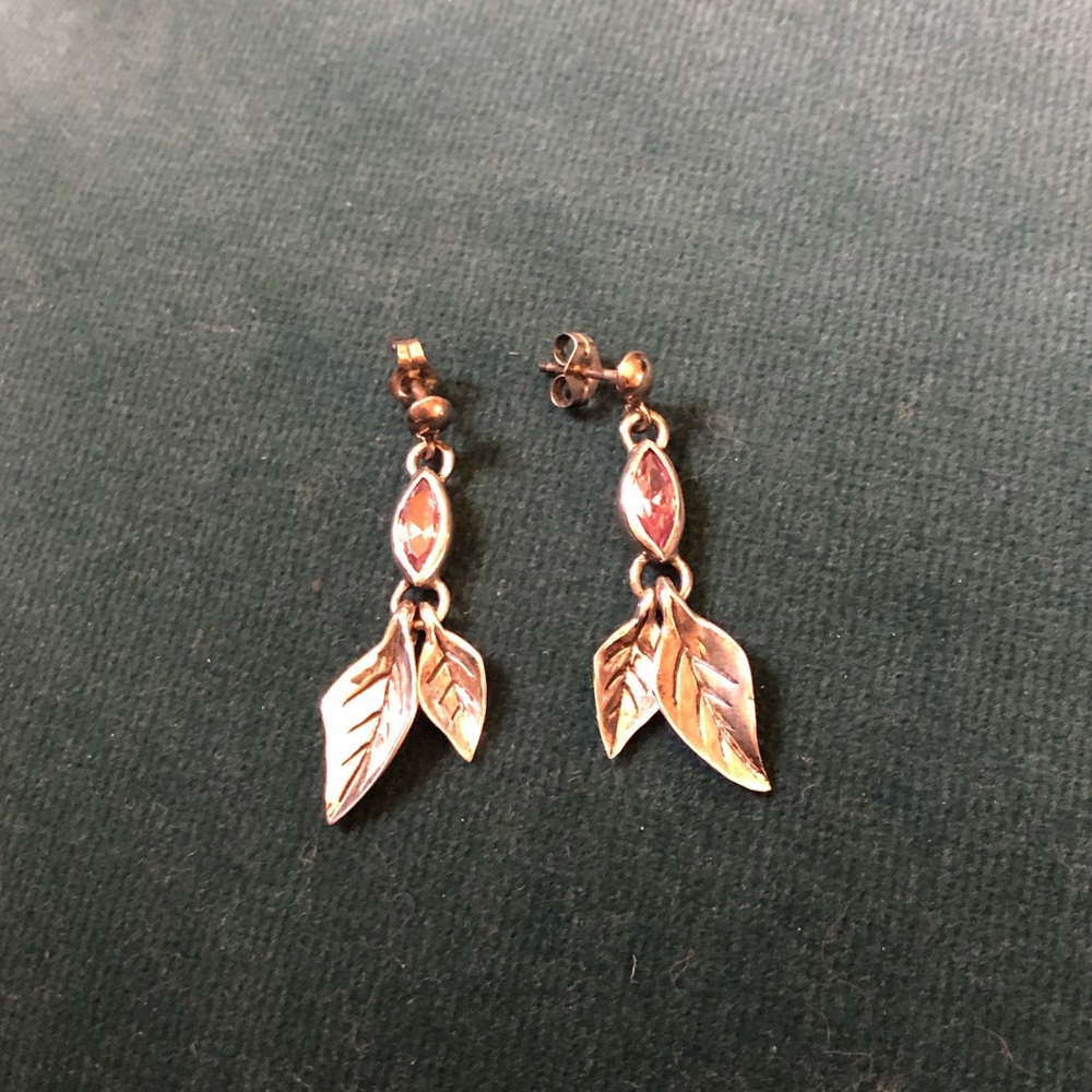 Autumnal! 🍁Purple gem/silver dangle leaf earrings